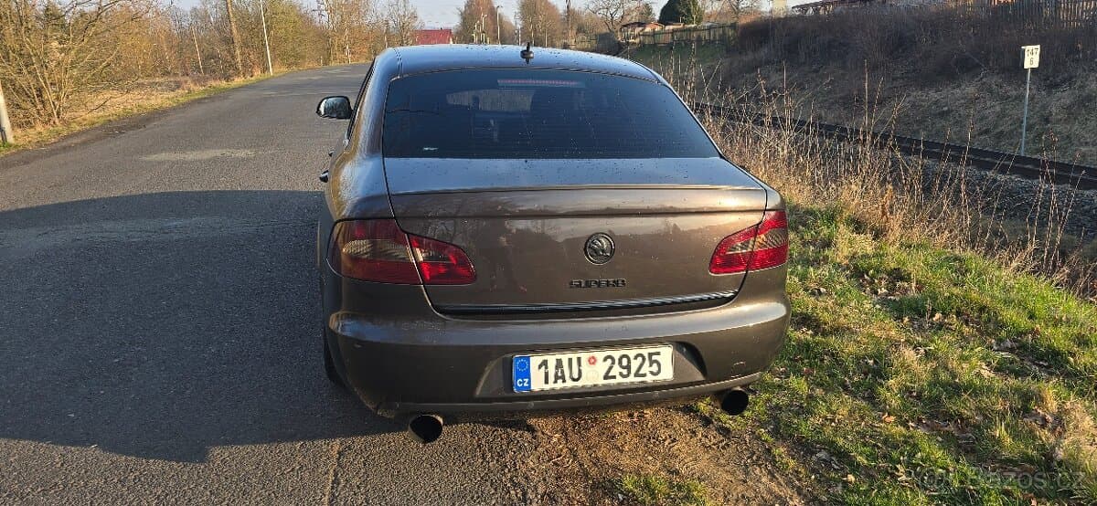 2010 Škoda SUPERB - 4