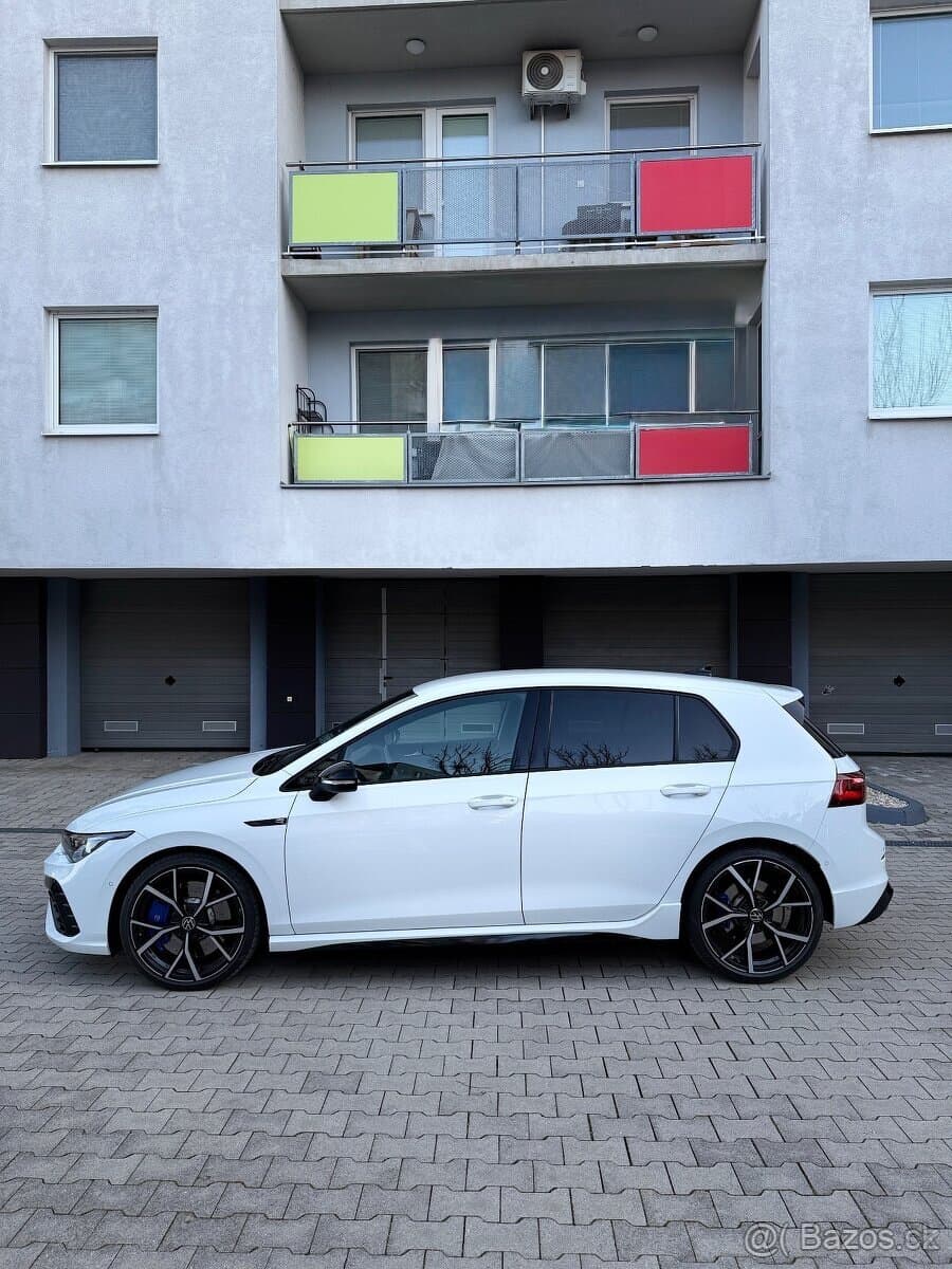 Volkswagen GOLF - 4