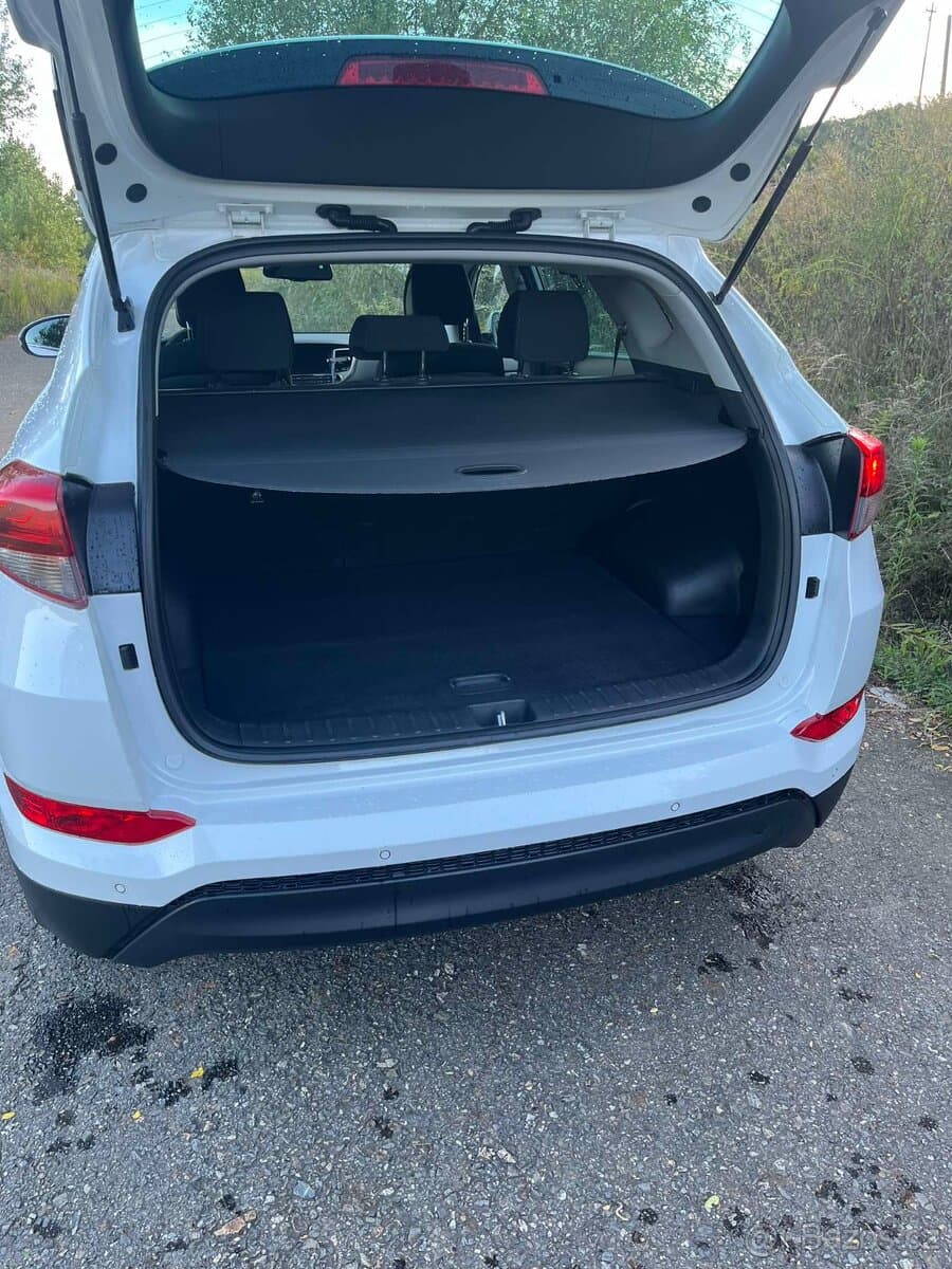 2017 Hyundai TUCSON - 4