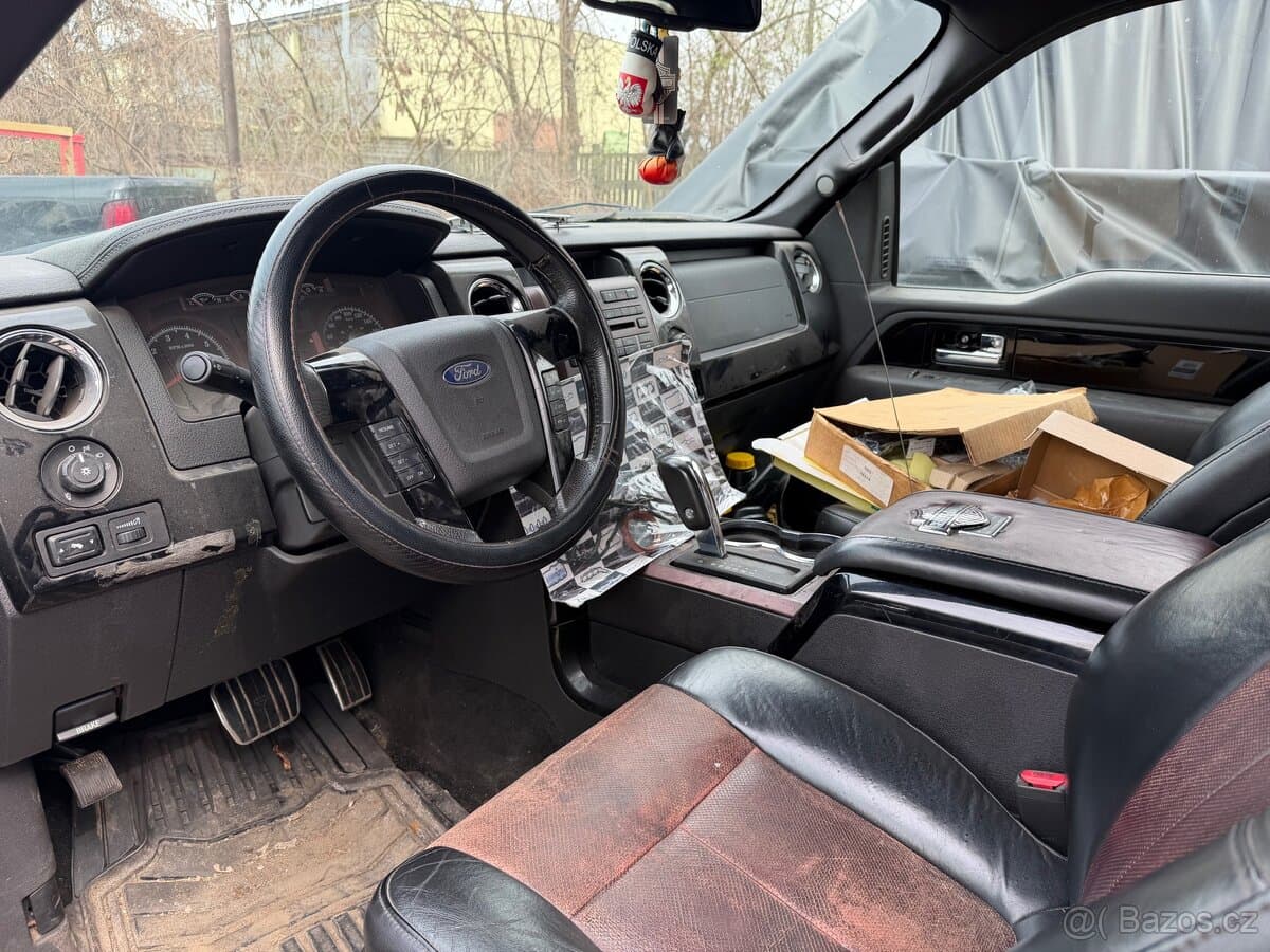 Ford F-150 - 4
