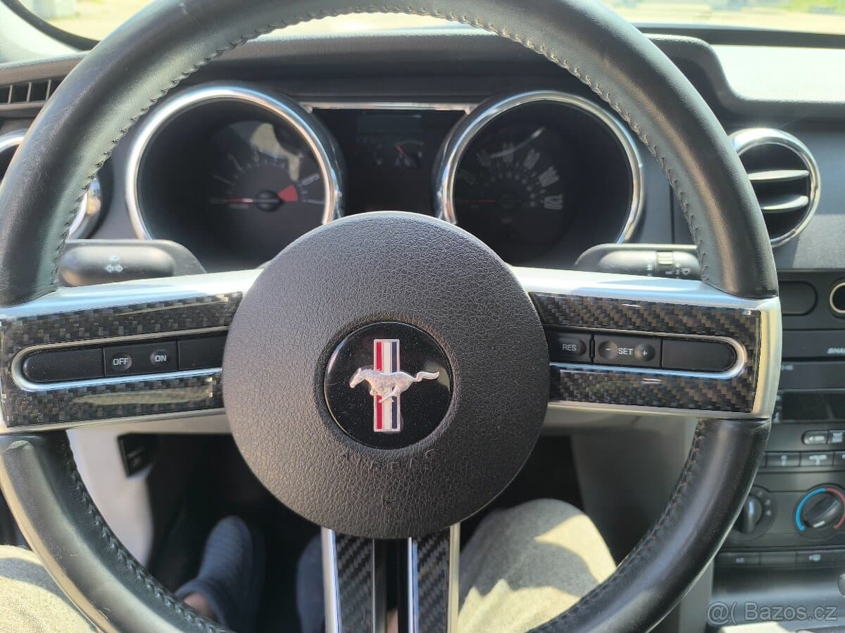 Ford MUSTANG - 4