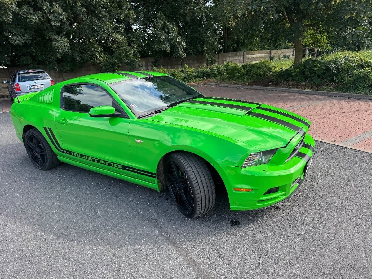 2014 Ford MUSTANG - 4