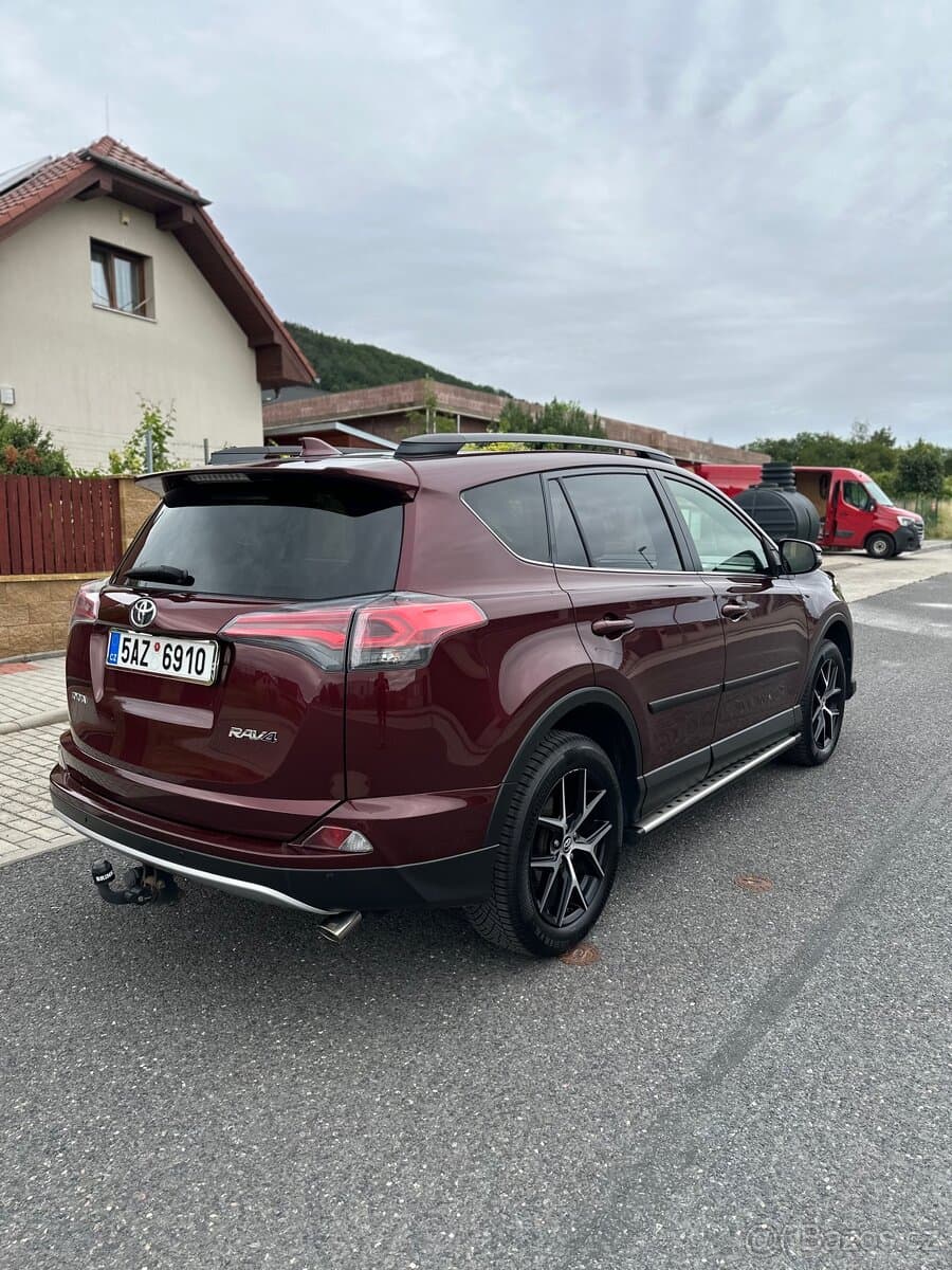 2017 Toyota RAV4 - 4