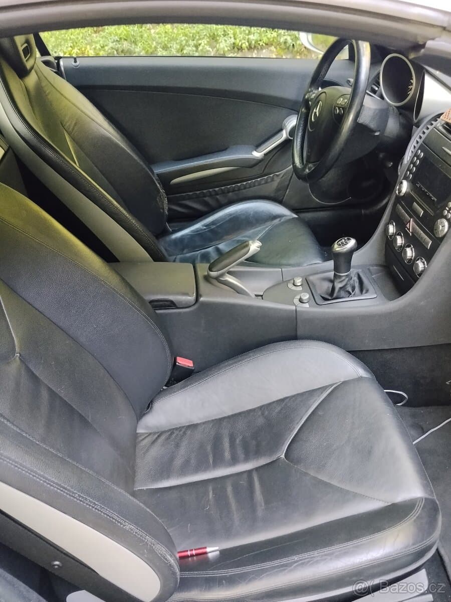 2004 Mercedes-Benz SLK - 4