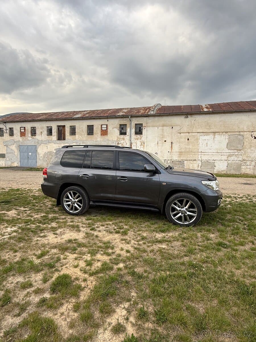 2009 Toyota LAND CRUISER - 4