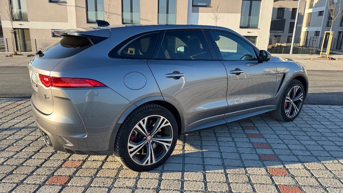 2020 Jaguar F-PACE - 4