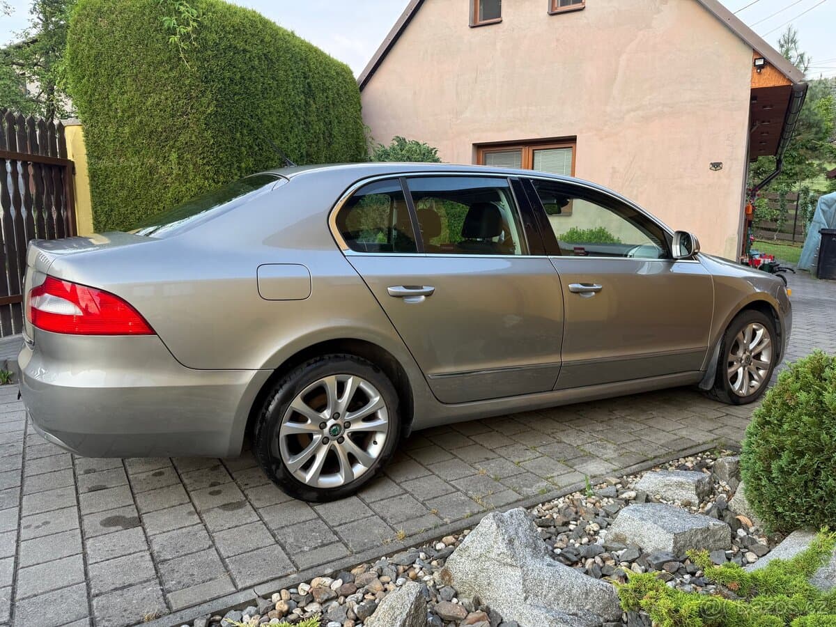 2009 Škoda SUPERB - 4