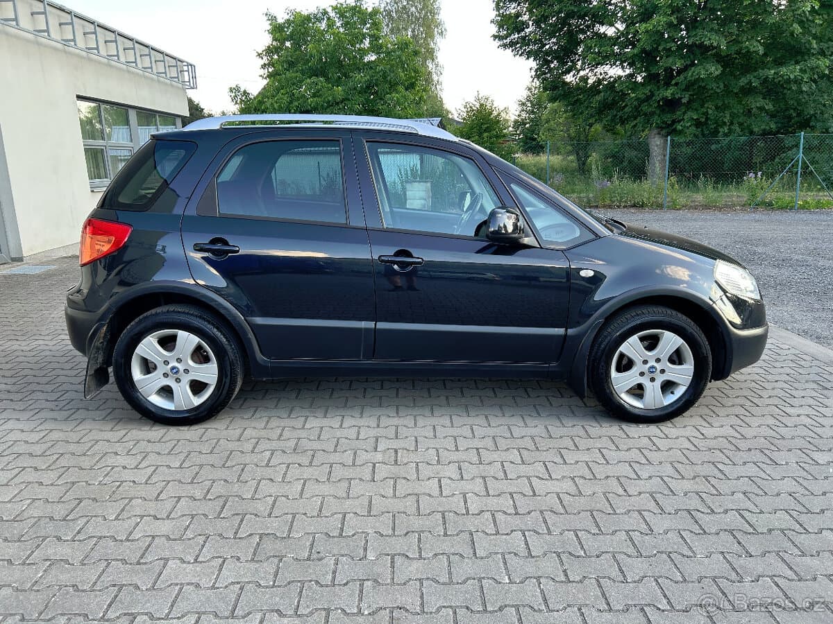 Fiat SEDICI - 4