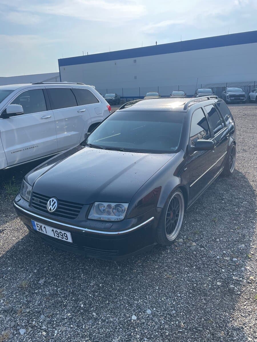 Volkswagen BORA - 4