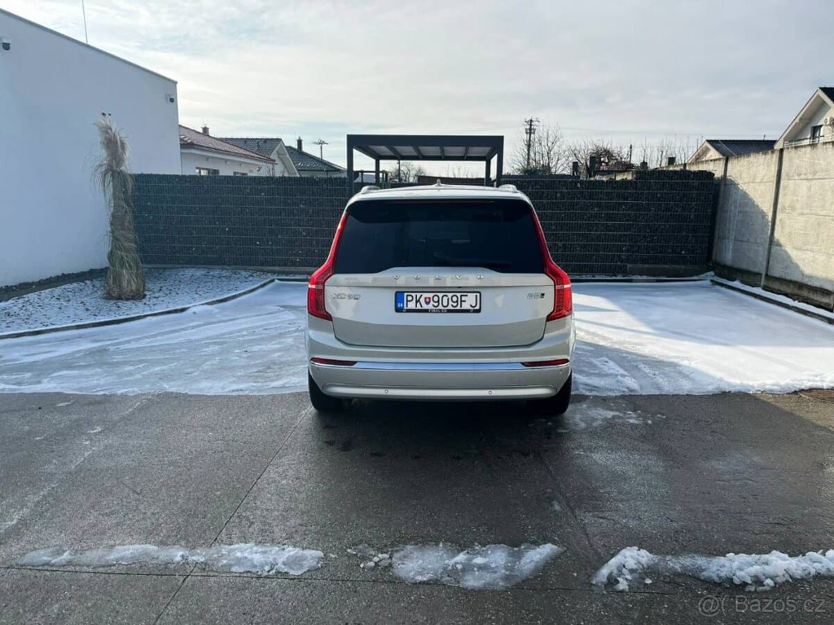 2022 Volvo XC90 - 4