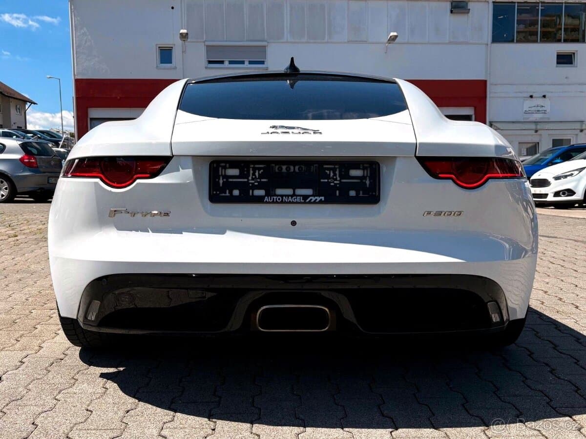 2019 Jaguar F-TYPE - 4