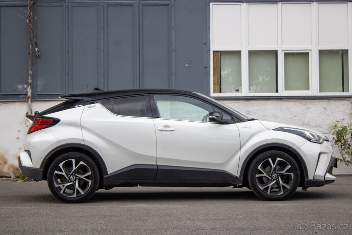 2021 Toyota C-HR - 4