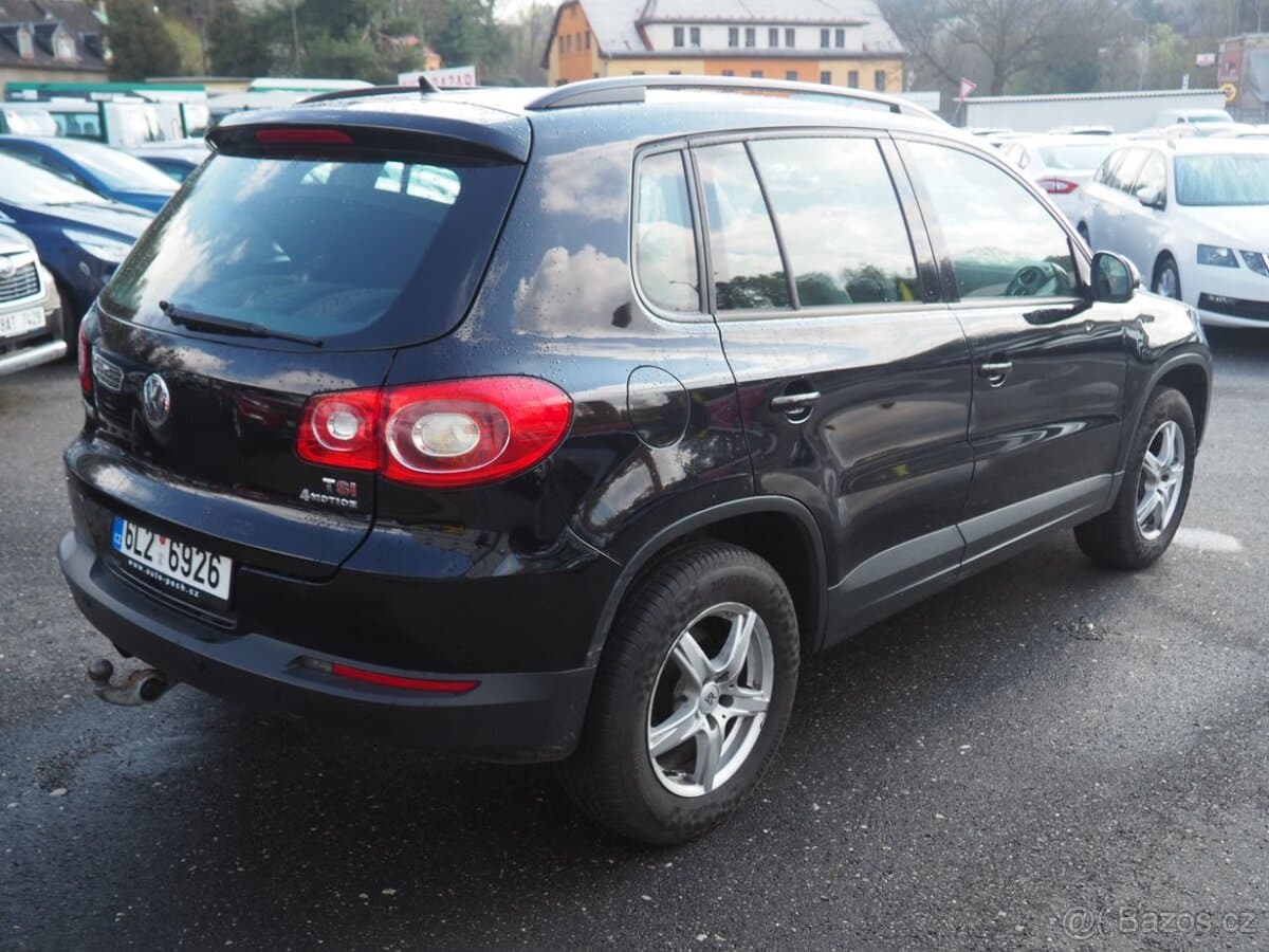2010 Volkswagen TIGUAN - 4