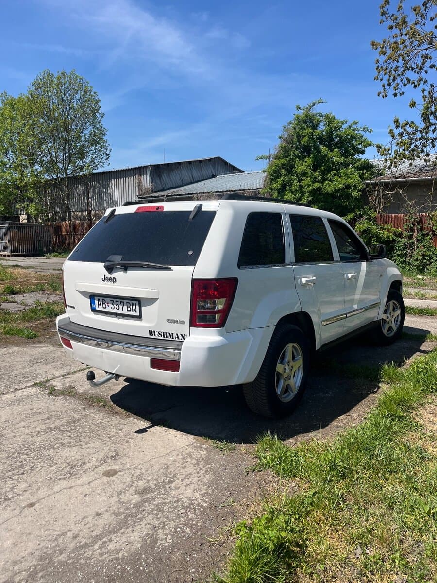 Jeep CHEROKEE - 4