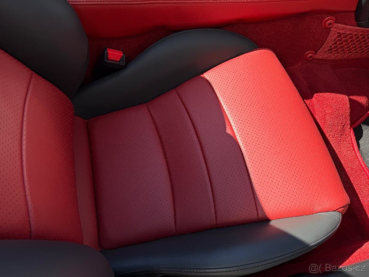 2004 Honda S2000 - 4