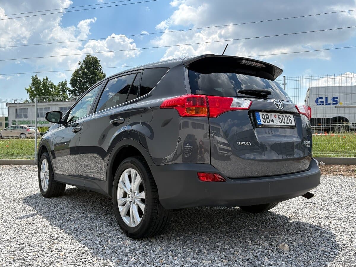 2013 Toyota RAV4 - 4