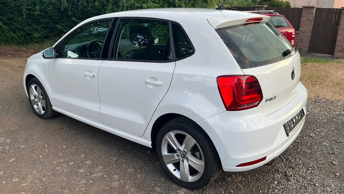 2015 Volkswagen POLO - 4