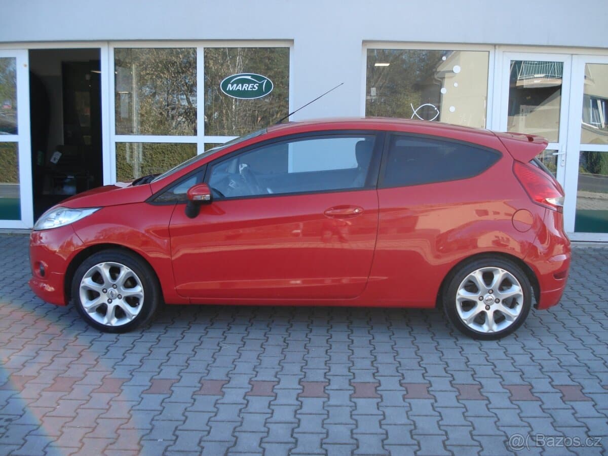 2009 Ford FIESTA - 4