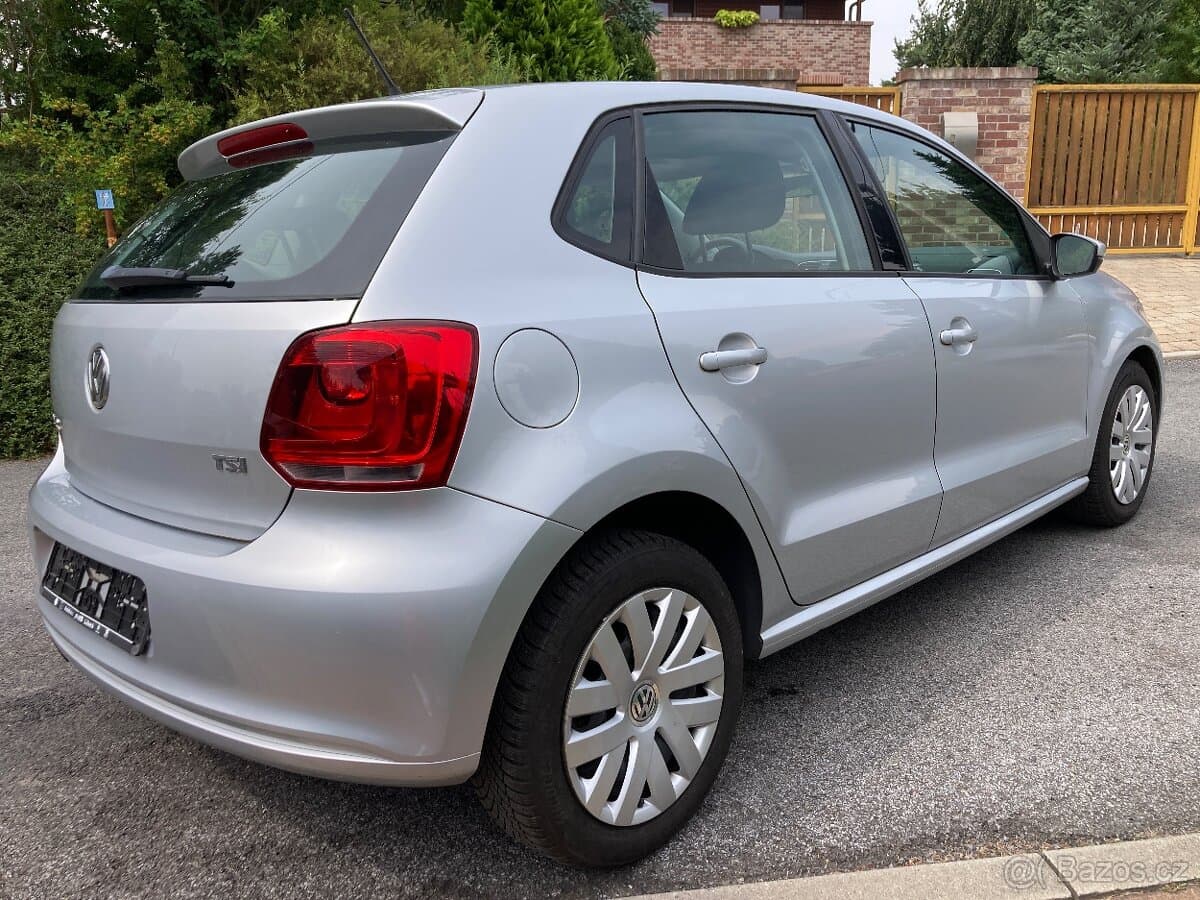 2012 Volkswagen POLO - 4