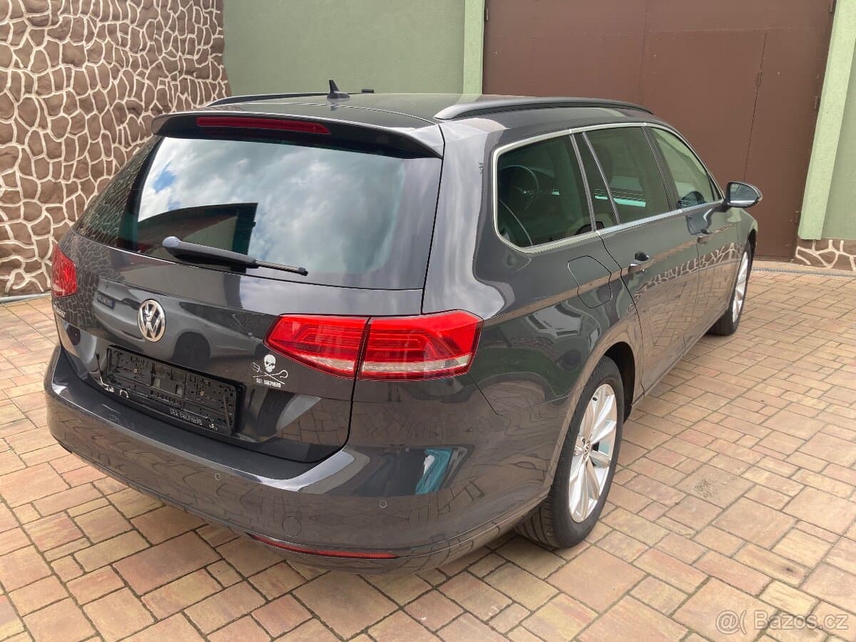 2015 Volkswagen PASSAT - 4