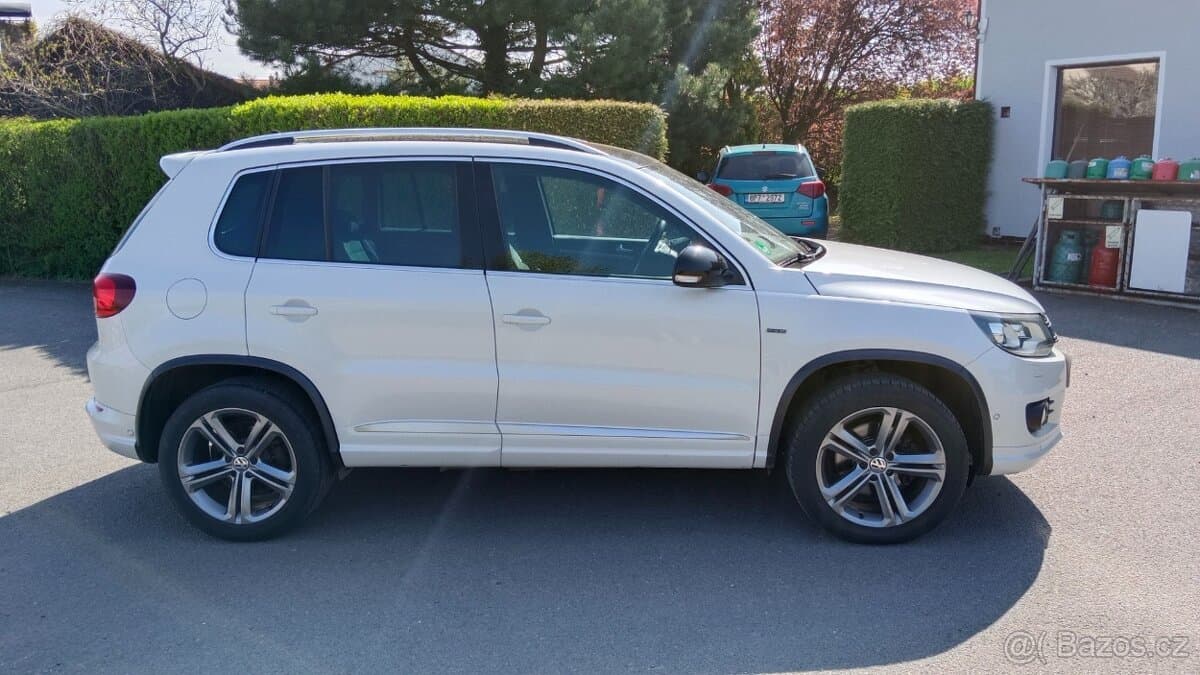 2015 Volkswagen TIGUAN - 4