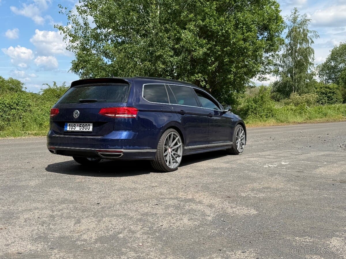 2019 Volkswagen PASSAT - 4