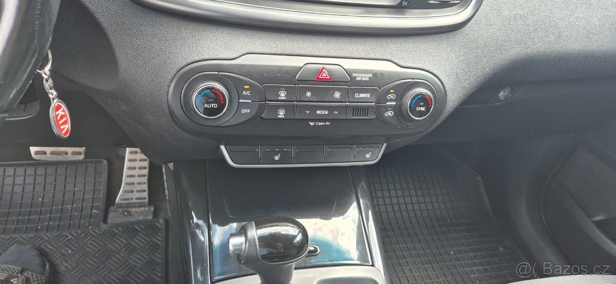 Kia SORENTO - 4