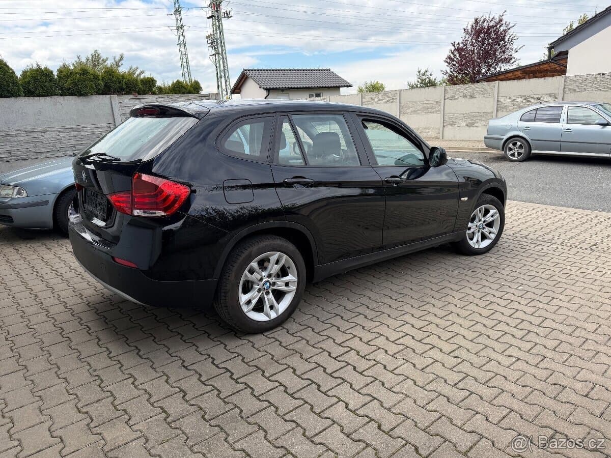 2011 BMW X1 - 4