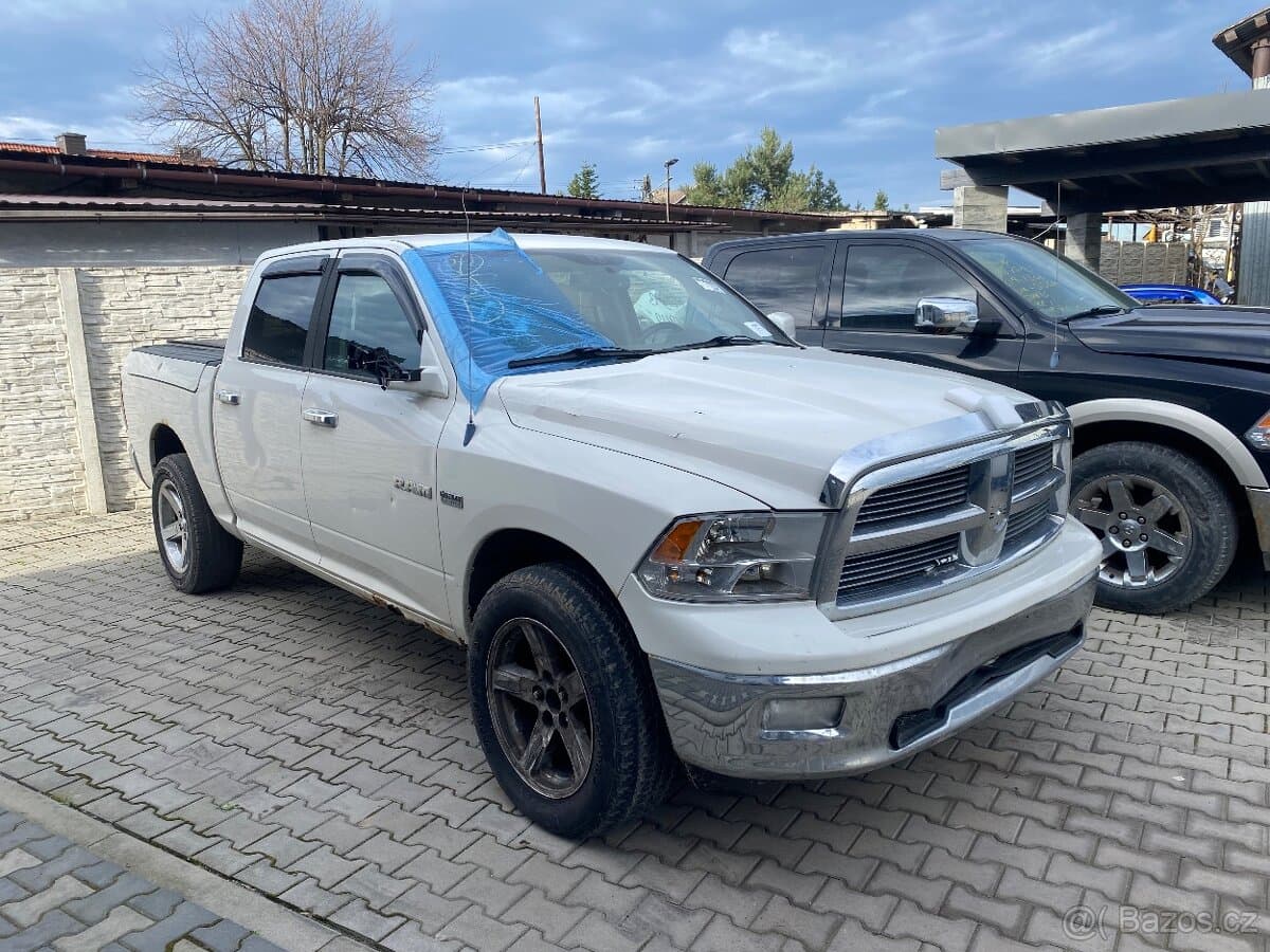 Dodge RAM - 4