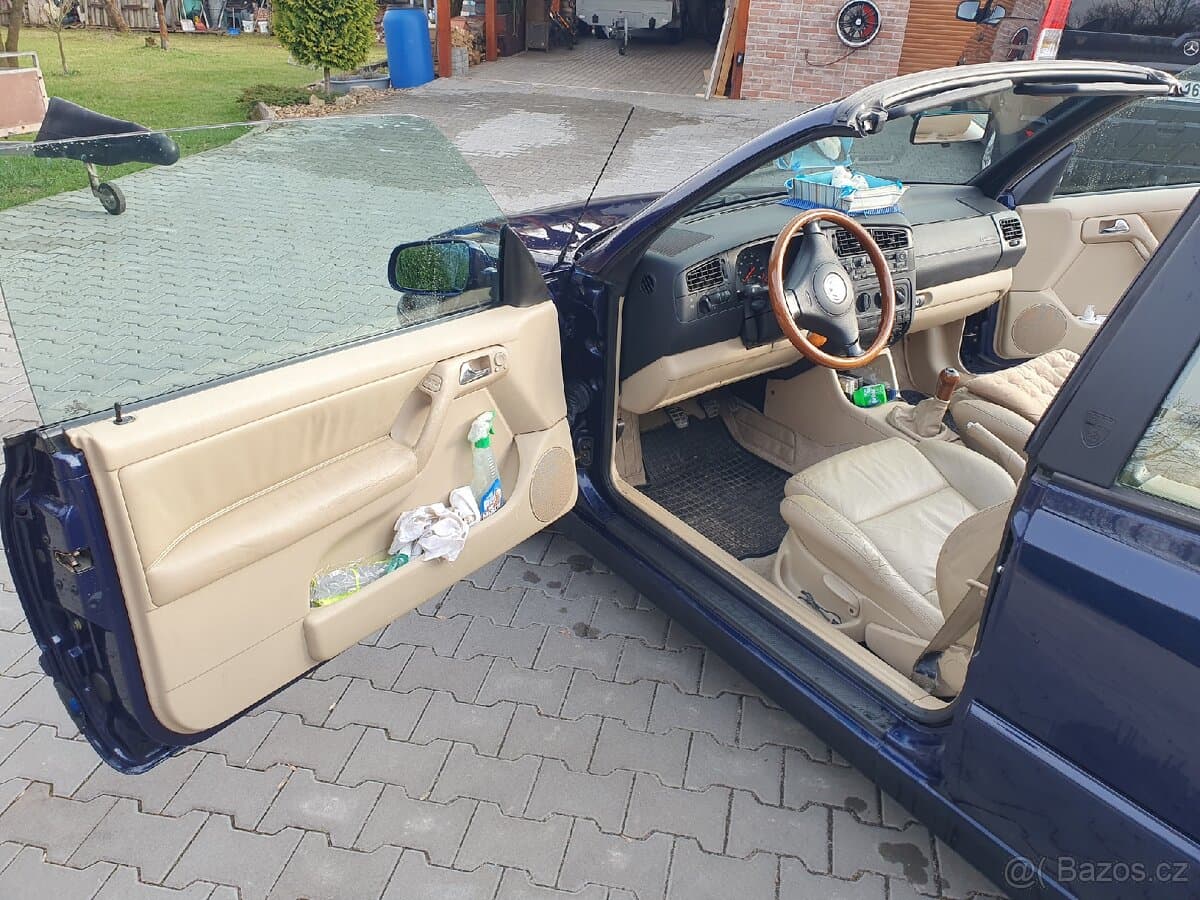 2000 Volkswagen GOLF - 4