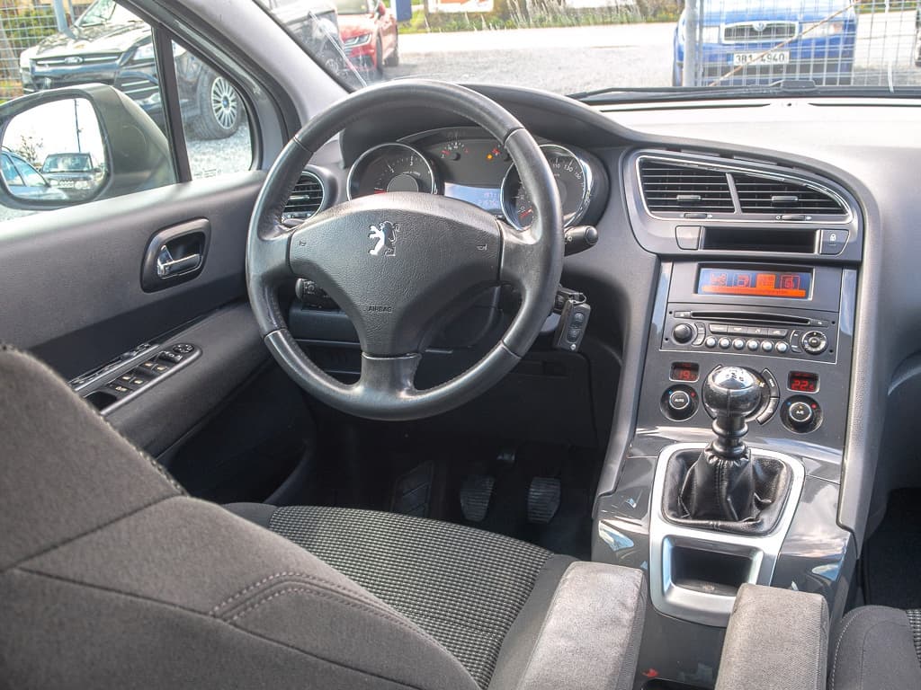 2012 Peugeot 5008 - 4