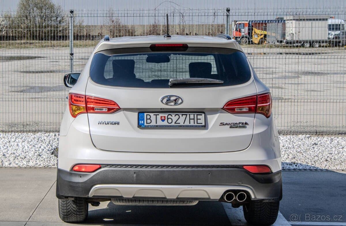 Hyundai SANTA FE - 4