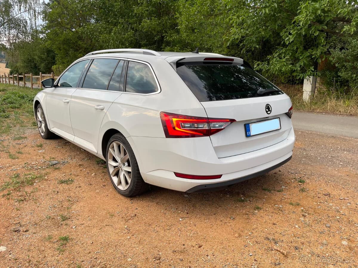 Škoda SUPERB - 4