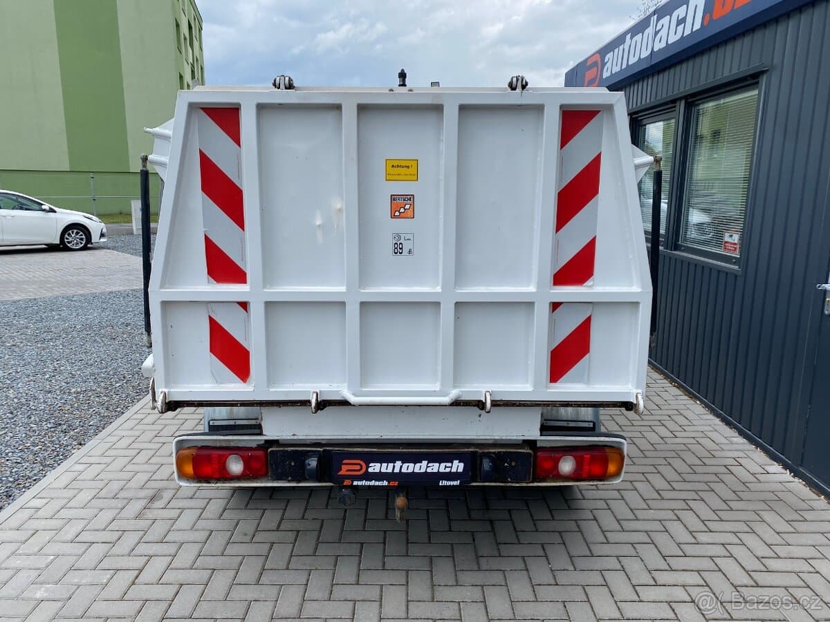 2011 Volkswagen TRANSPORTER - 4