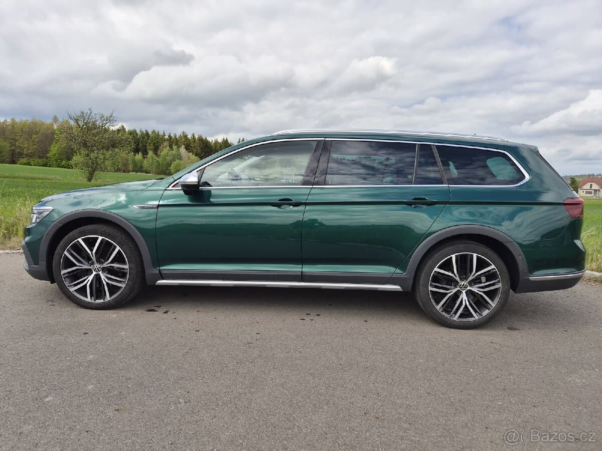 2020 Volkswagen PASSAT - 4