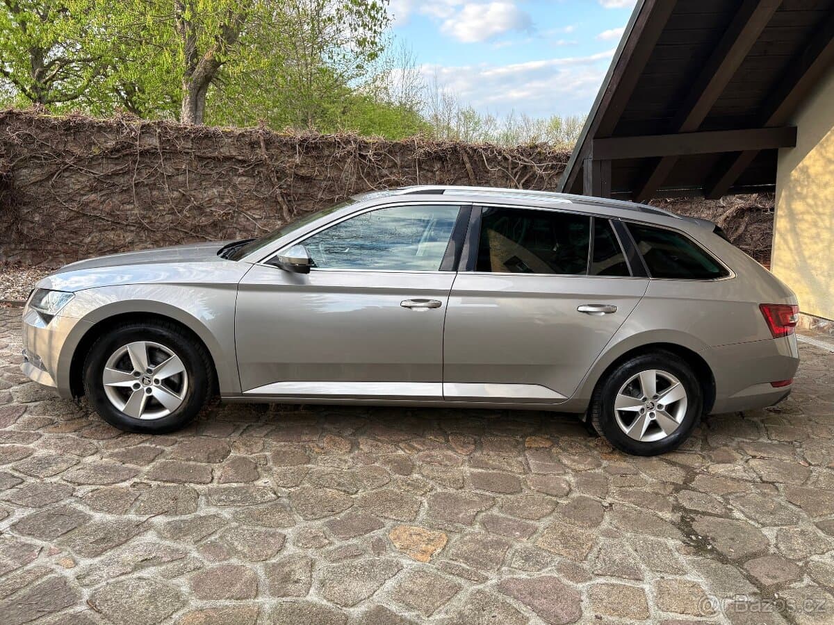 2016 Škoda SUPERB - 4