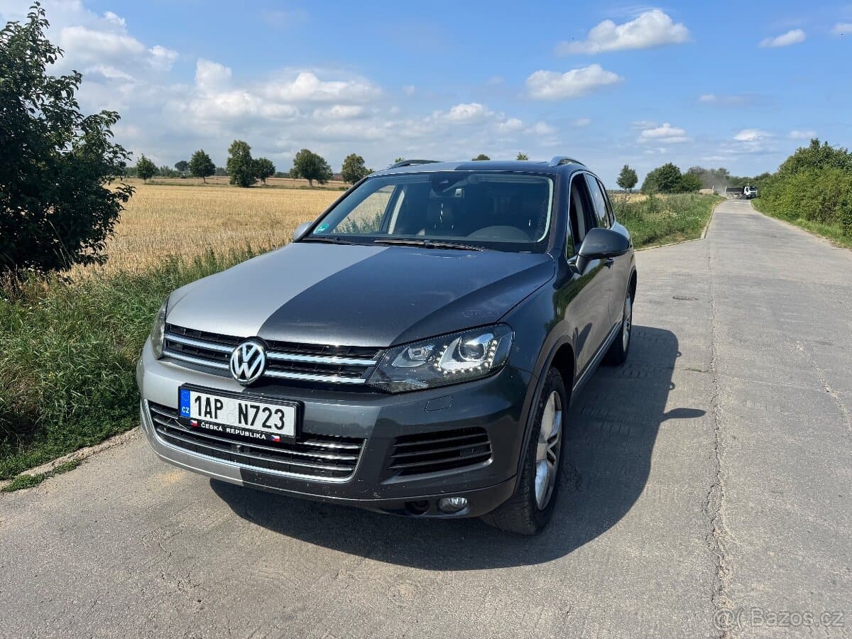 2010 Volkswagen TOUAREG - 4