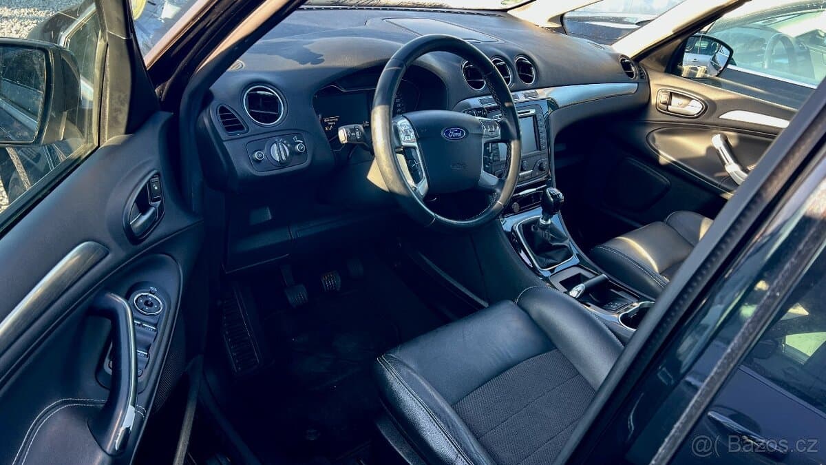 2013 Ford S-MAX - 4
