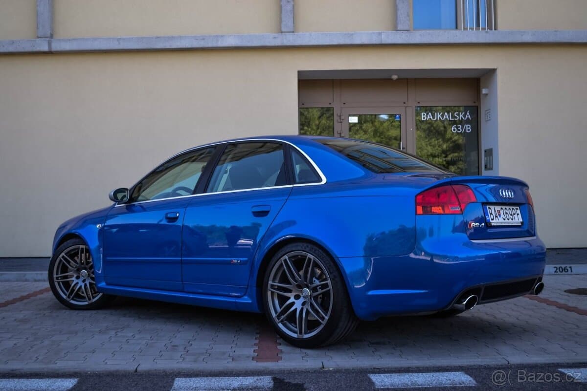 2006 Audi RS4 - 4