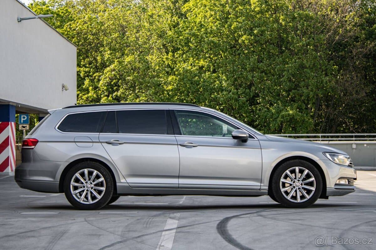 2015 Volkswagen PASSAT - 4