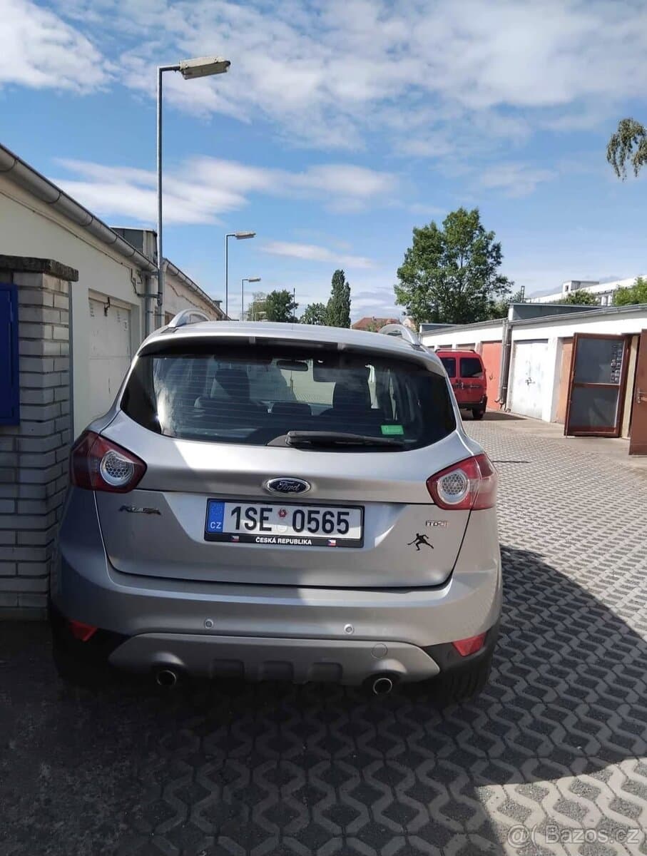 Ford KUGA - 4