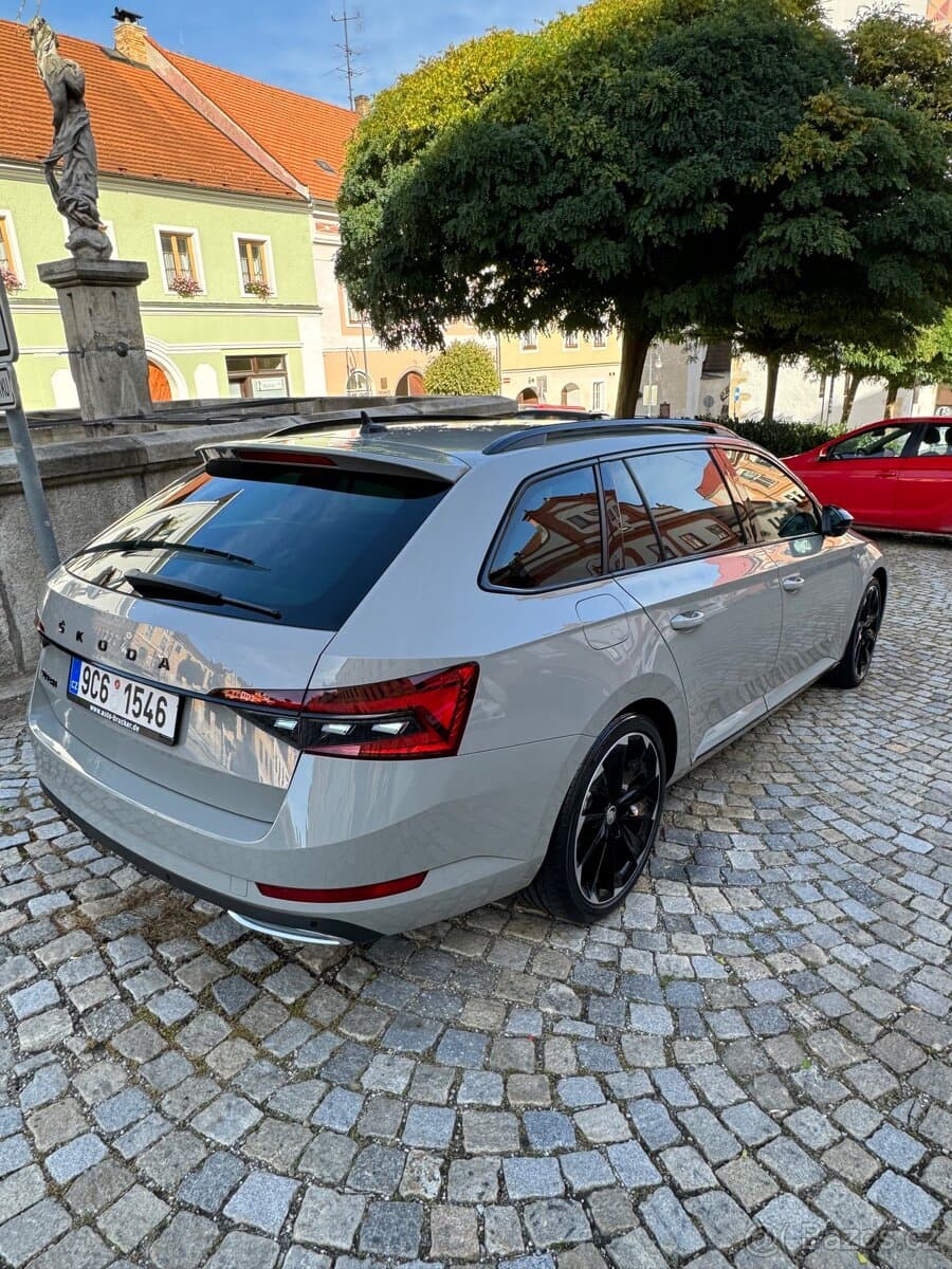 2020 Škoda SUPERB - 4
