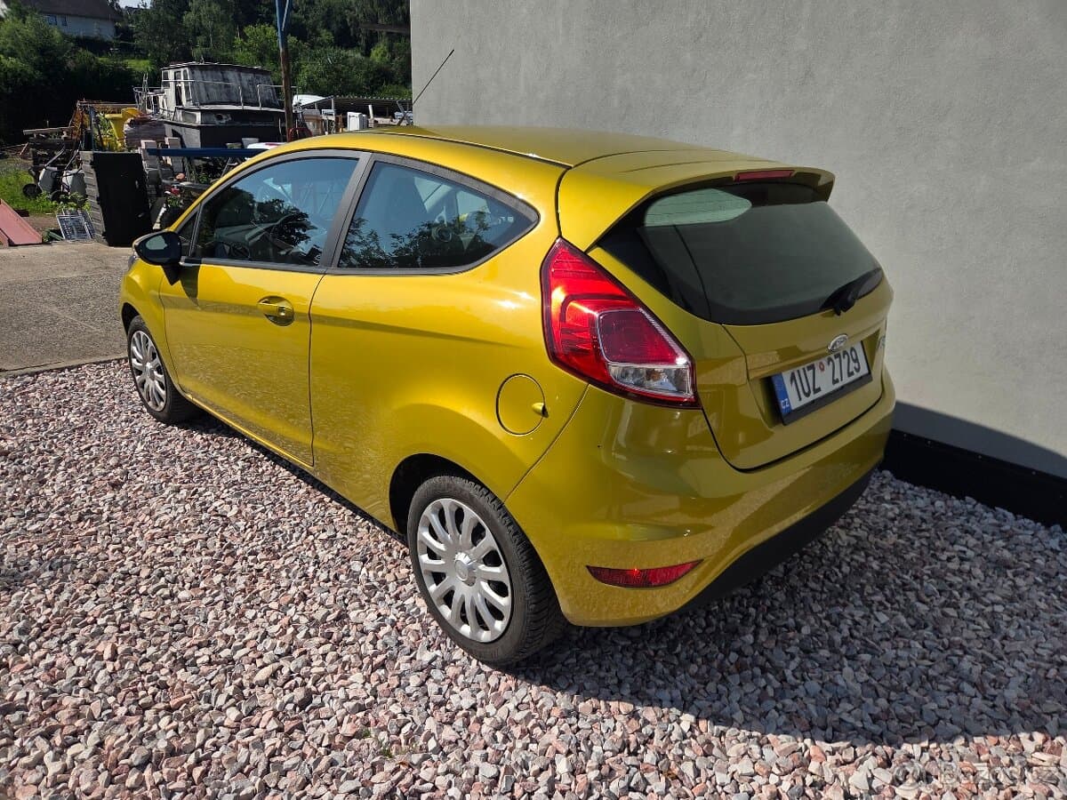 2015 Ford FIESTA - 4