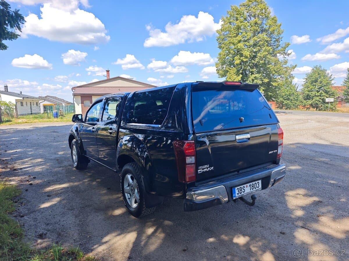 2015 Isuzu D-MAX - 4