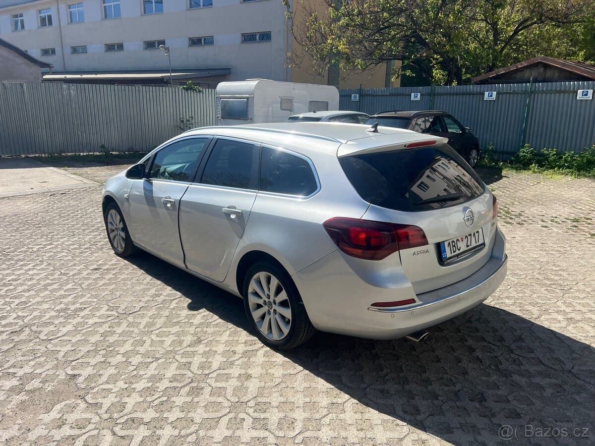 2015 Opel ASTRA - 4