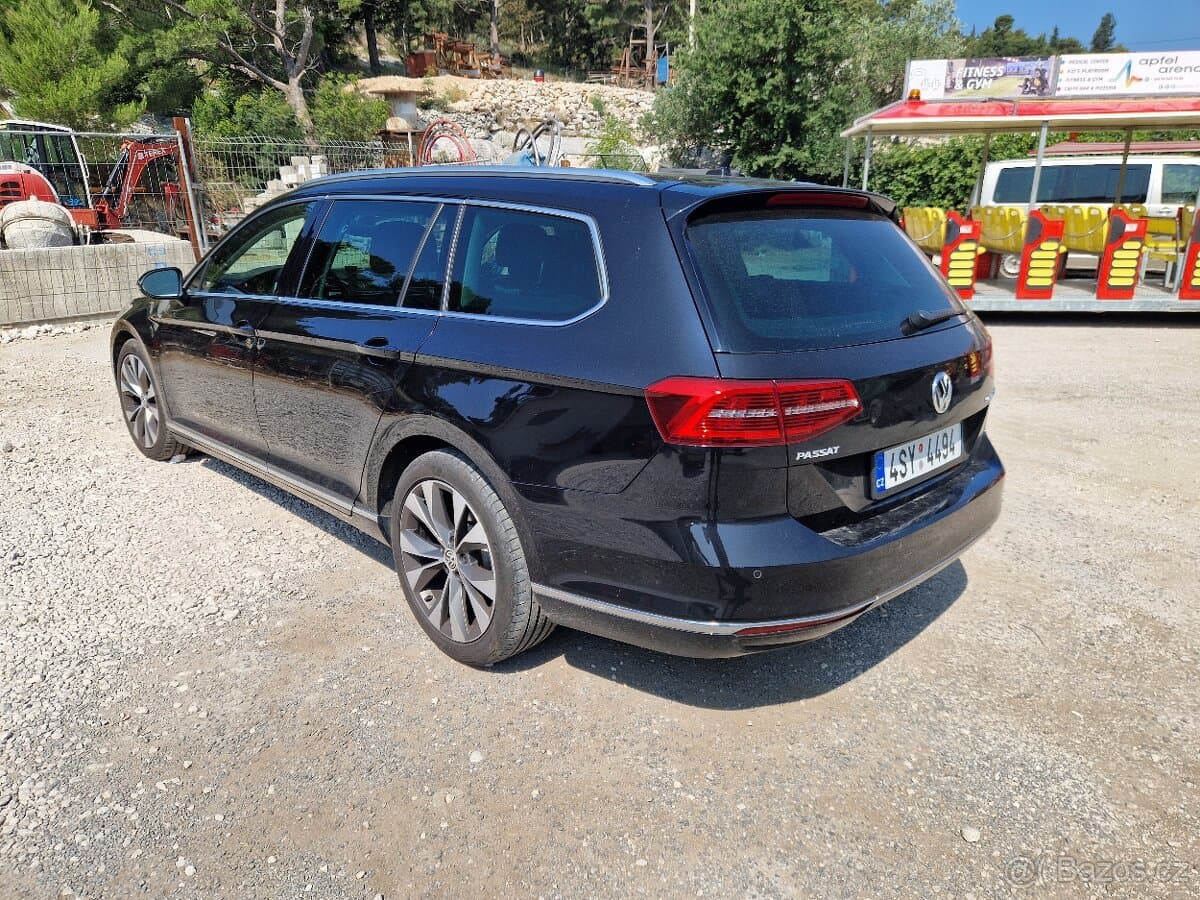 2016 Volkswagen PASSAT - 4