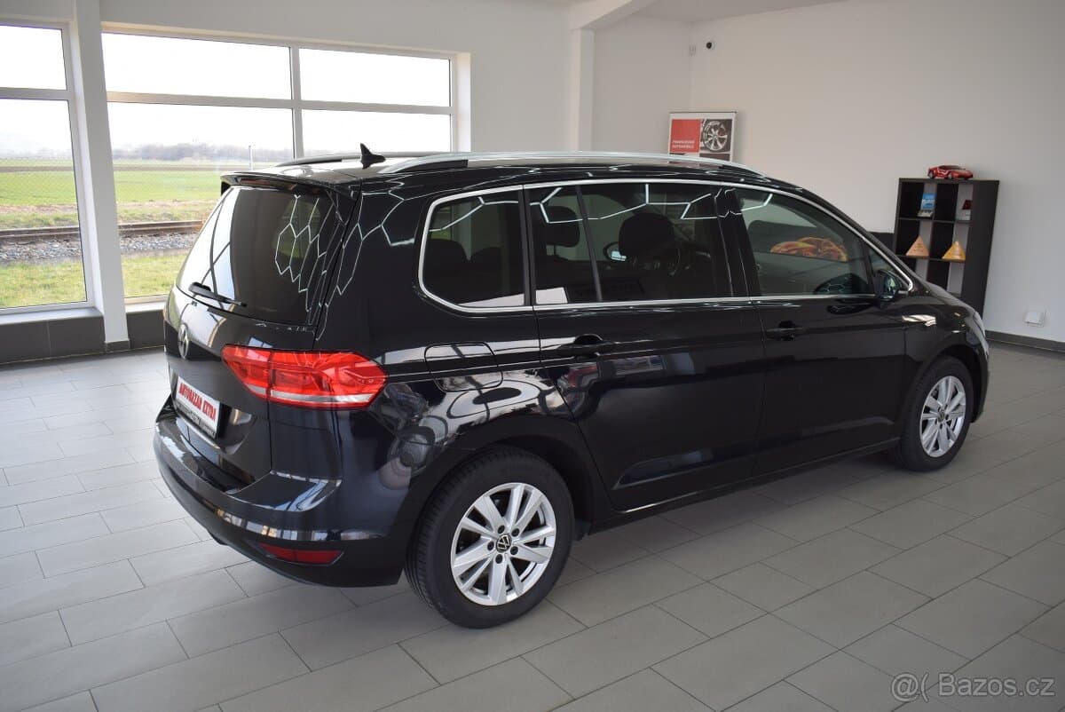 Volkswagen TOURAN - 4