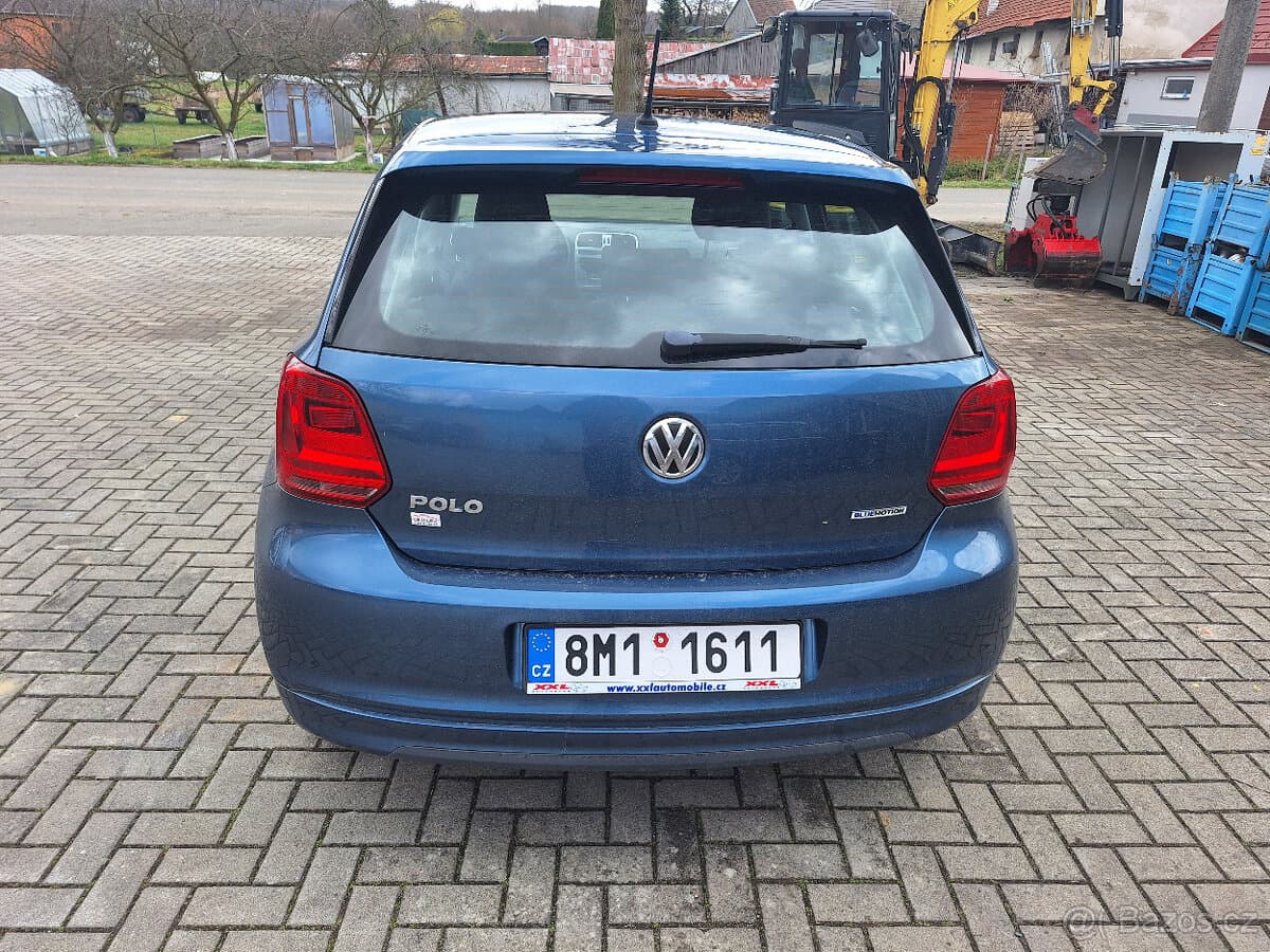 2017 Volkswagen POLO - 4