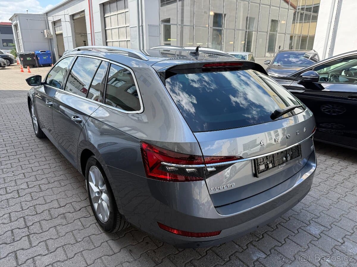 2022 Škoda SUPERB - 4