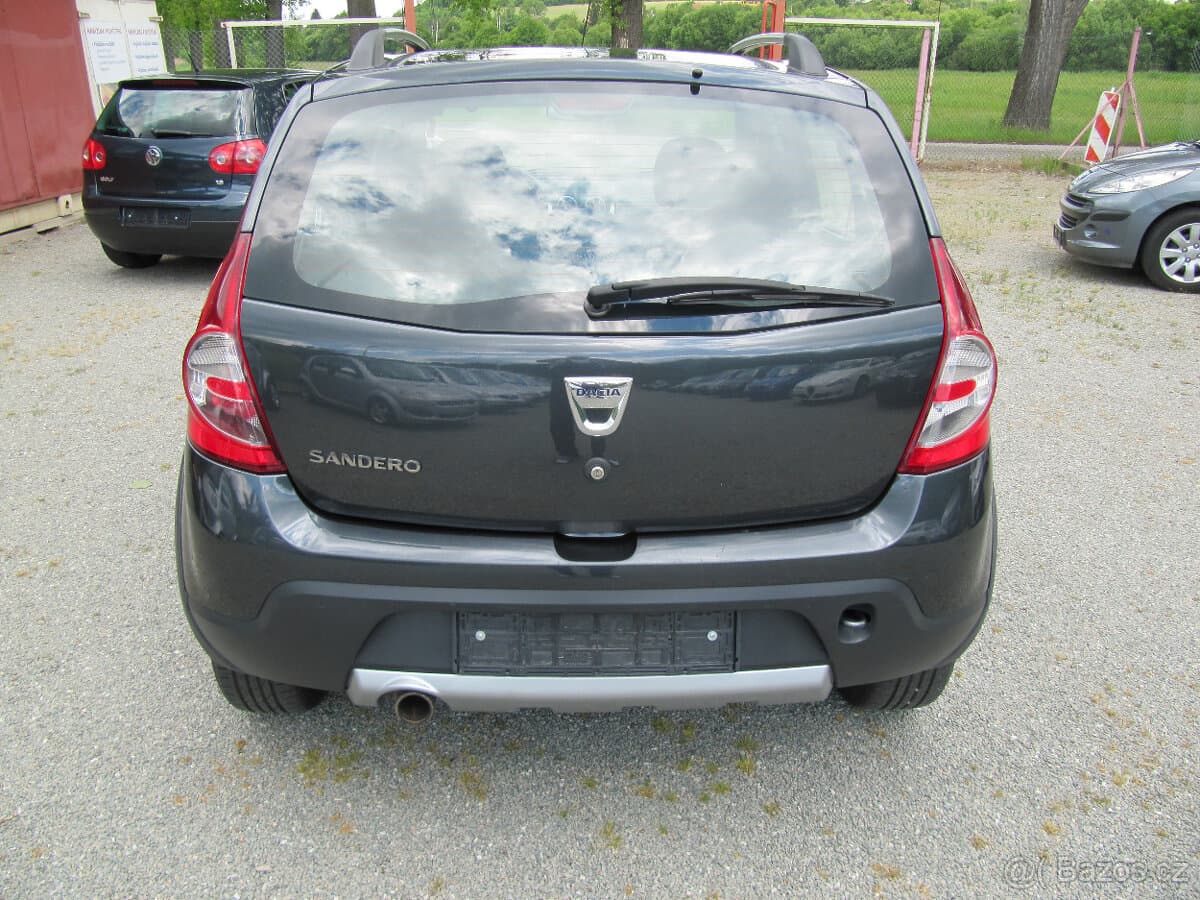 2011 Dacia SANDERO - 4